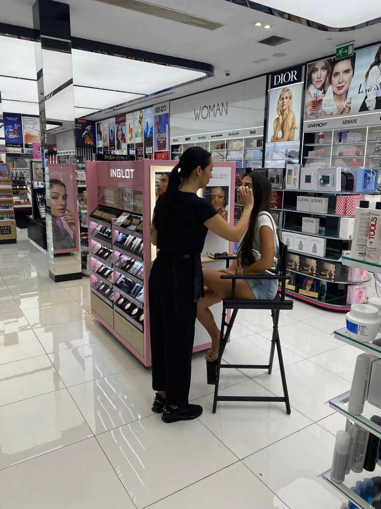 Inglot Hungary – 1 db ünnepi smink elkészítése (Budapest)