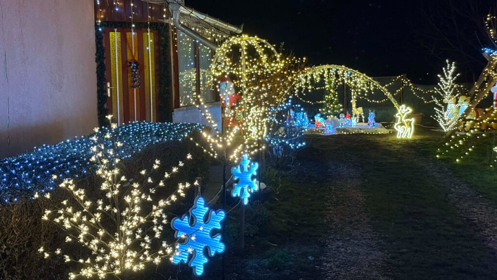 Karácsonyi Fényvarázs – Görbeháza